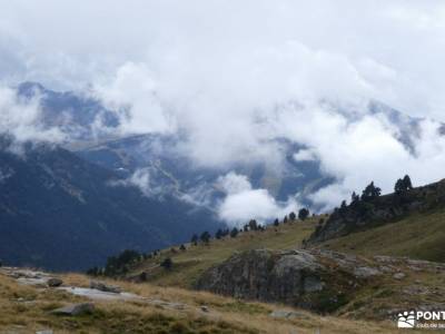 Andorra-País de los Pirineos; senderismo en la sierra de madrid ruta de los pescadores arenas de san